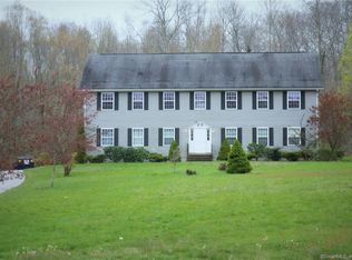 34 Iron St APT B, Ledyard, CT 06339