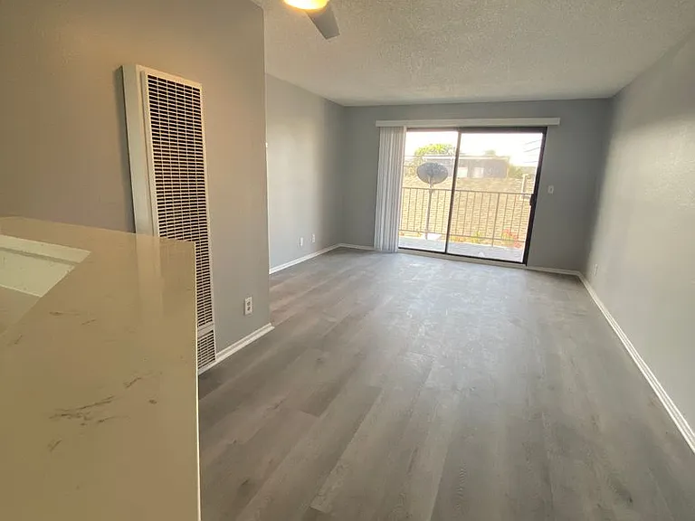 1039 Junipero Ave — Photo 4