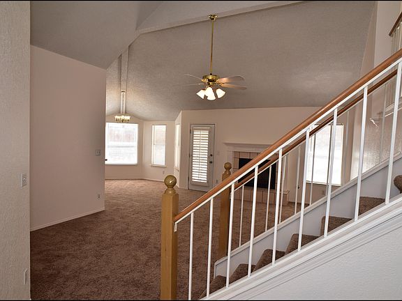 5th image of 12112 Singing Quail Dr