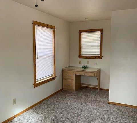 5th image of 820 S College Ave APT 3