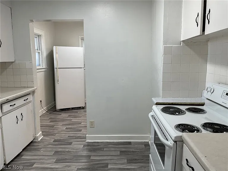 958 E Wilbeth Rd #LOWER — Photo 16