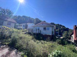 211 Oak St, Harlan, KY 40831
