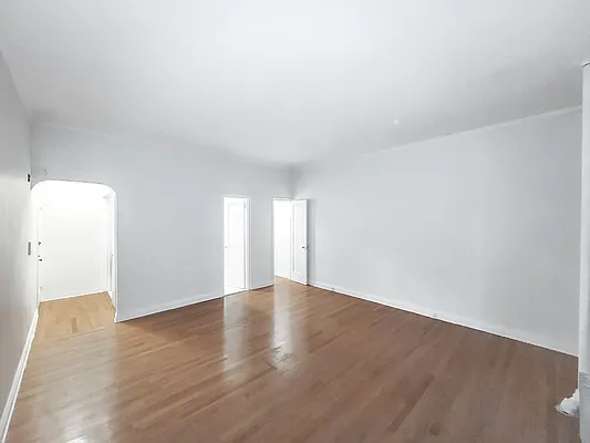 Rented by Metropolitan Property Group | media 3