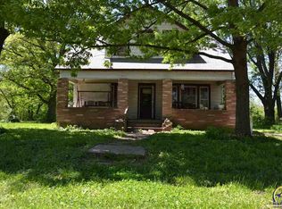 10131 SW Jordan Rd, Wakarusa, KS 66546
