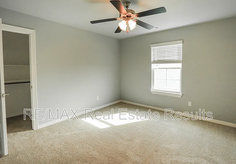 5911 SW Gentle Winds Ave — Photo 27