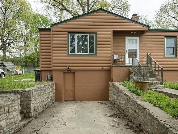 5th image of 111 Waller Ave