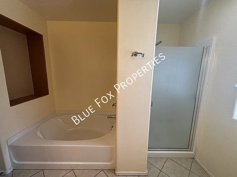7135 S Oakbank Dr — Photo 44