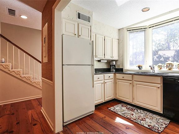 5th image of 31 Shipyard Dr APT F5