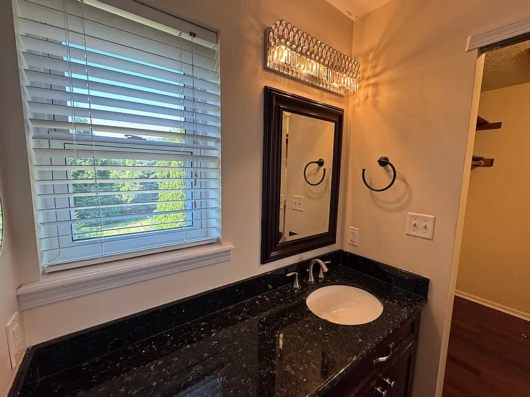 3315 Oak Tree Dr S — Photo 23