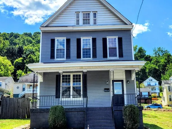 121 Edgington Lane, Wheeling, WV 26003