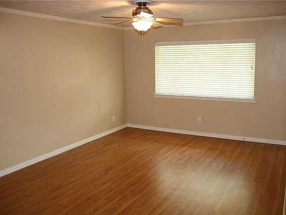 2nd image of 4403 Cole Ave APT 4
