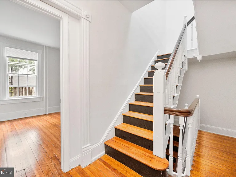 1530 34th St NW — Photo 16