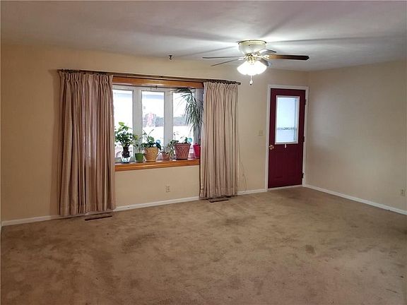 2nd image of 15 Meadowbrook Rd