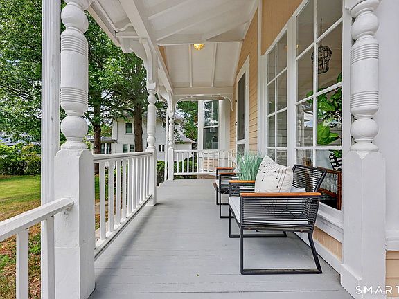 4th image of 244 Stratfield Road