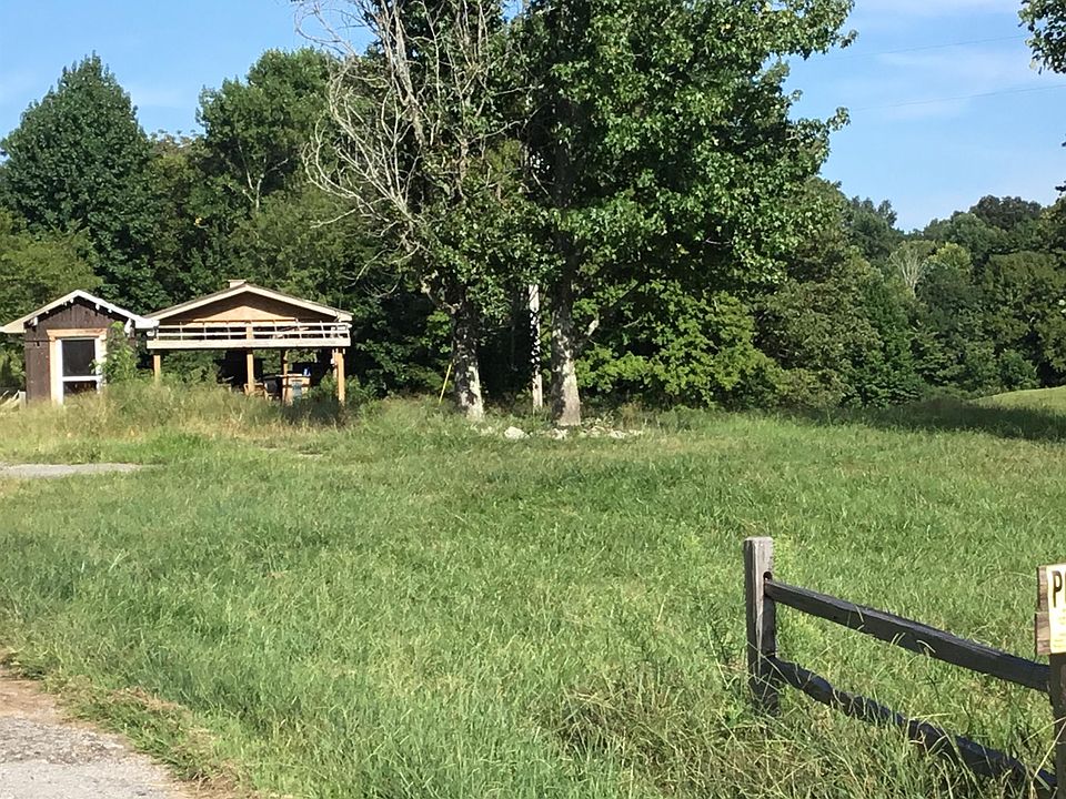 2nd image of 3541 Ashland City Rd