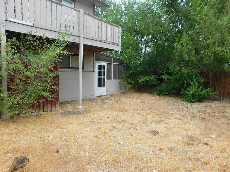 402 Dressell Dr — Photo 17