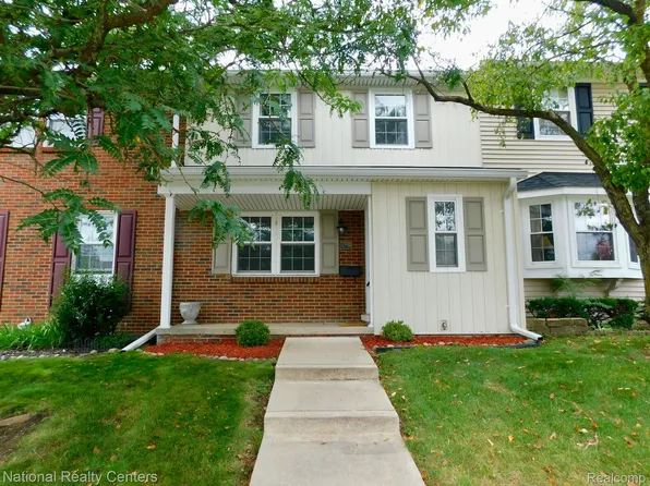 42758 Lyric Ct, Northville, MI 48167
