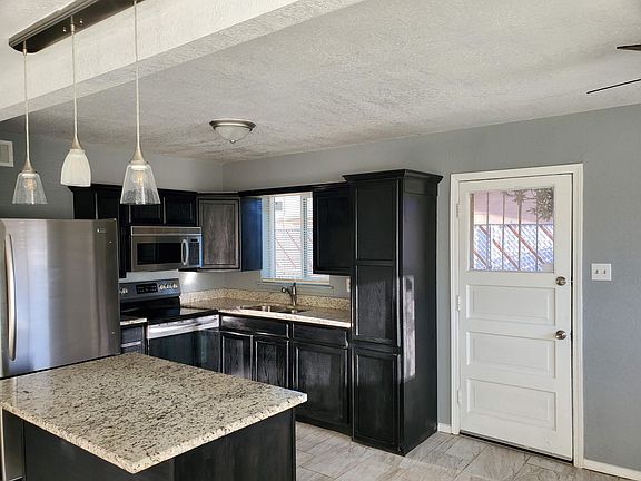 4th image of 9304 Roanoke Dr