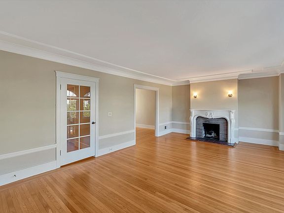 3rd image of 1529 Grove St #1529