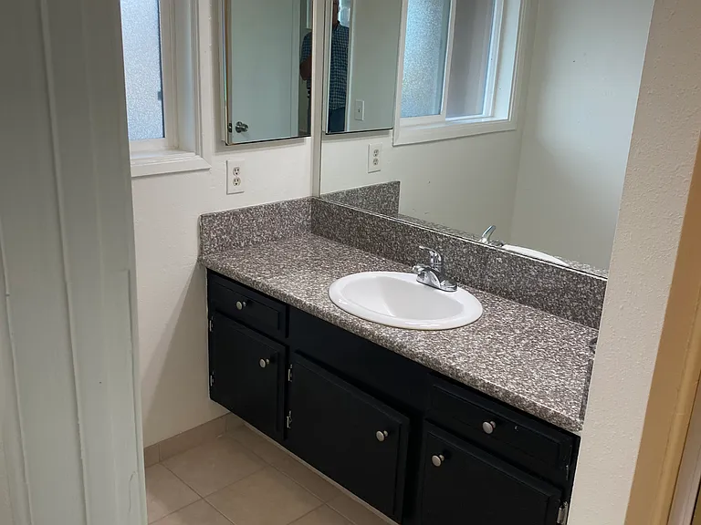 12413 Tigrina Ave — Photo 11