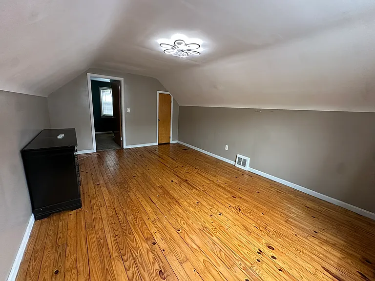 6711 Farnsworth Dr — Photo 46