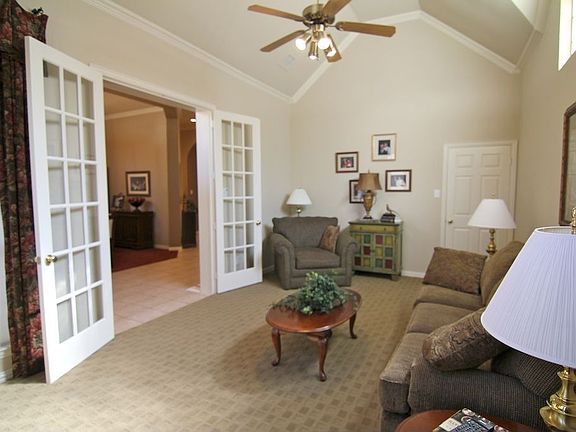 5th image of 4704 Skyline Dr