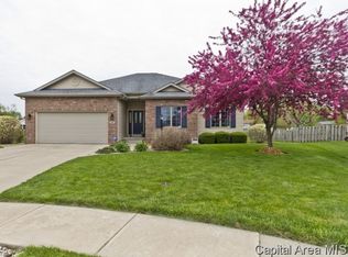 330 Julie Ct, Chatham, IL 62629