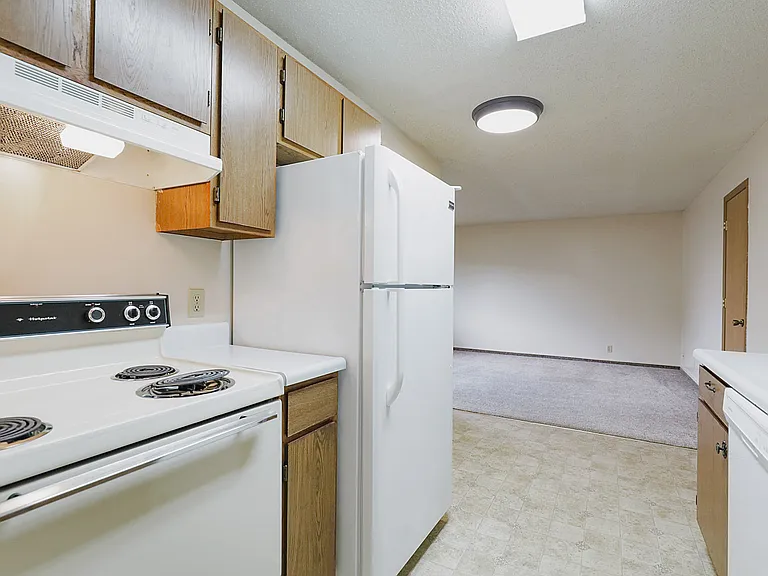 1235 B St #2 — Photo 14