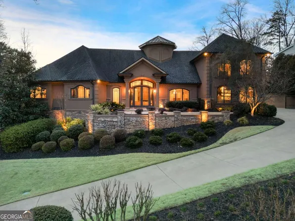 790 Glenairy Dr, Sandy Springs, GA 30328