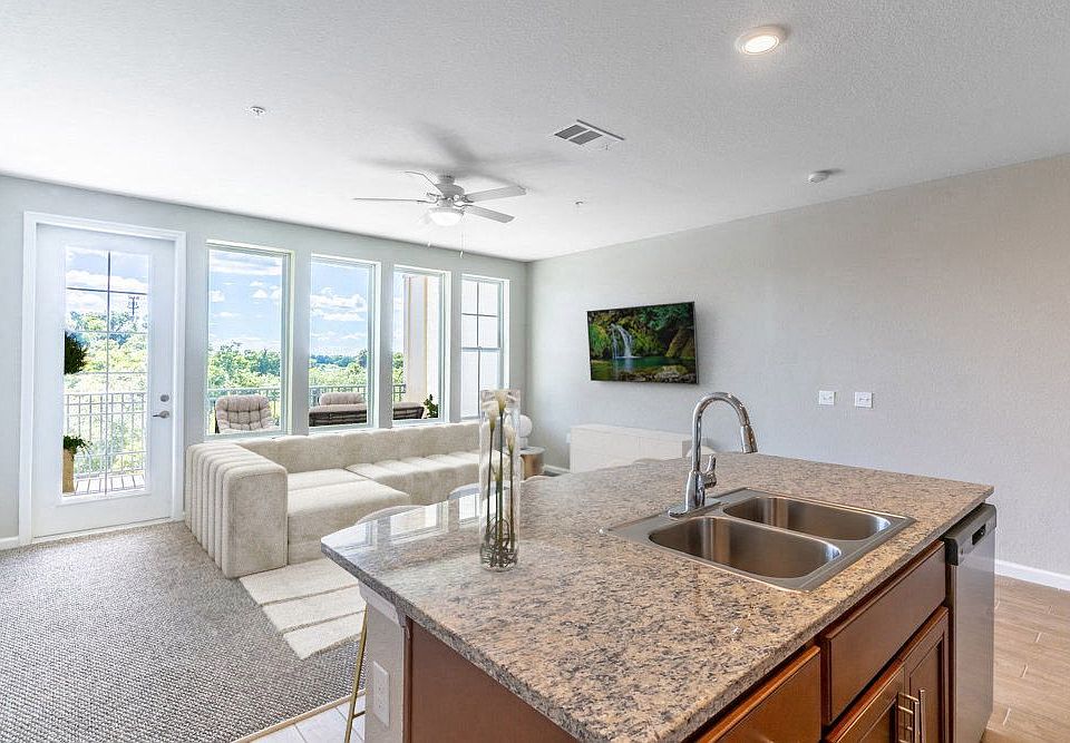 The Addison | Stetson | Athens