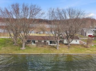 690 E 635 S, Wolcottville, IN
