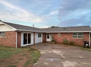 202 S Locust, Seiling, OK 73663