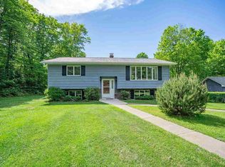 4805 Vaux Rd, Duluth, MN 55811