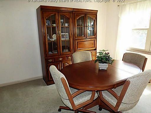 4th image of 712 Christian Dr