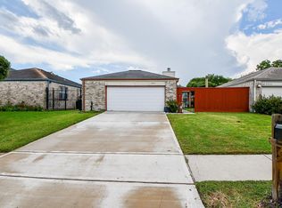 9010 Ketchwood Dr, Houston, TX 77099