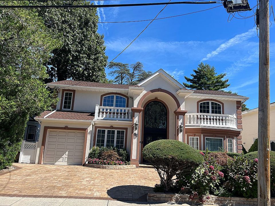 1st image of 10 Linden St