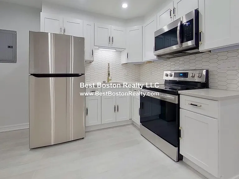 714 Winthrop Ave #203 — Photo 10