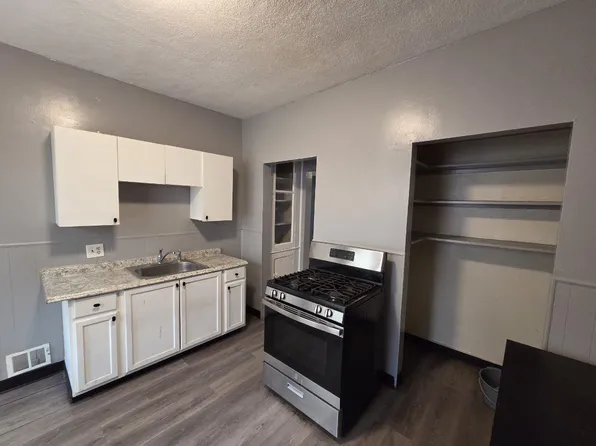 57 Cushing Ave Floor 2, Dorchester, MA 02125