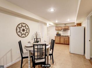 25945 Donovan Dr #2, Chantilly, VA 20152