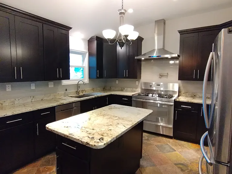 710 Yucca Ave — Photo 16