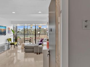 20335 N Country Club Dr #310, Aventura, FL 33180