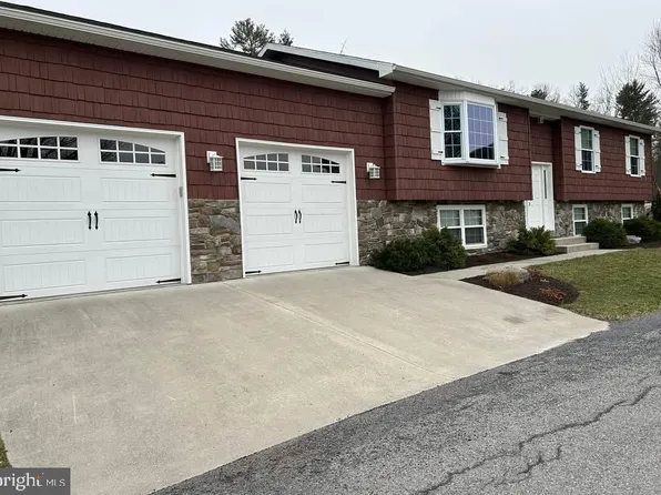 105 Water St, Cassville, PA 16623