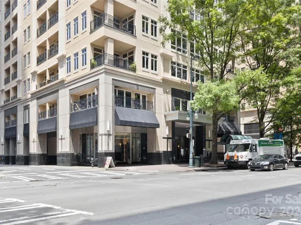 230 S Tryon St Unit 704, Charlotte, NC 28202