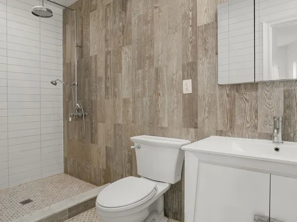 249 Eldert Street image 5 of 11