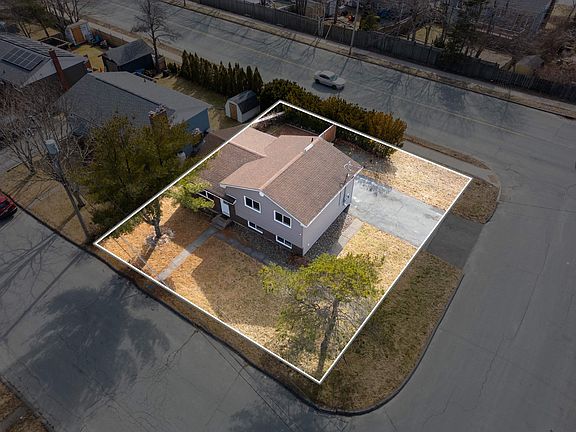 5th image of 2 Delmac Ct