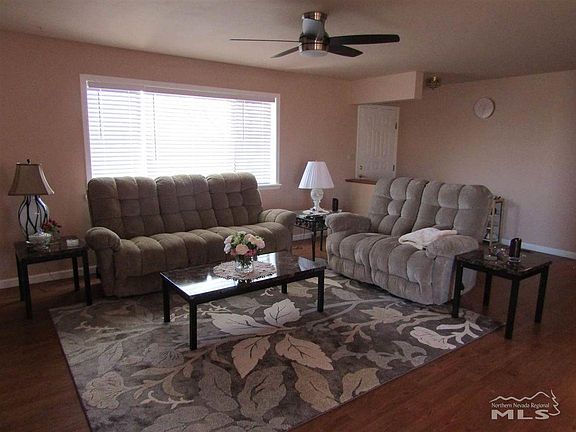 3rd image of 26 W Ward Ln