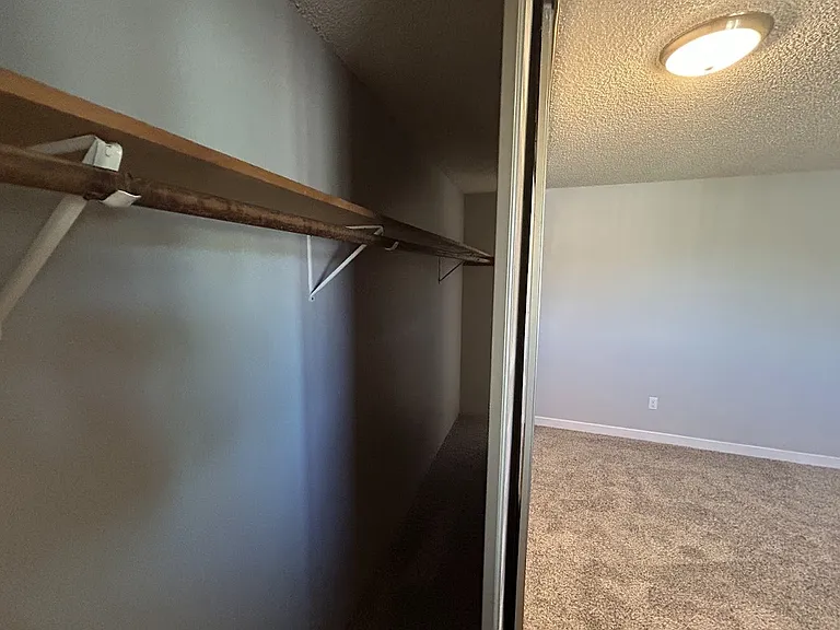 Eagle Pointe Apartments — Photo 8