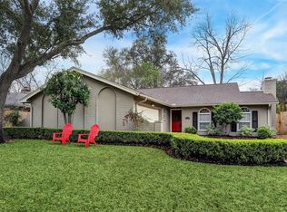 13727 Piping Rock Ln, Houston, TX 77077