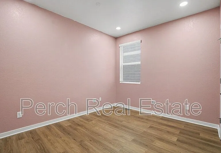 9892 Cathay St — Photo 14