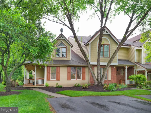 7 Sturbridge Ln, Chesterbrook, PA 19087